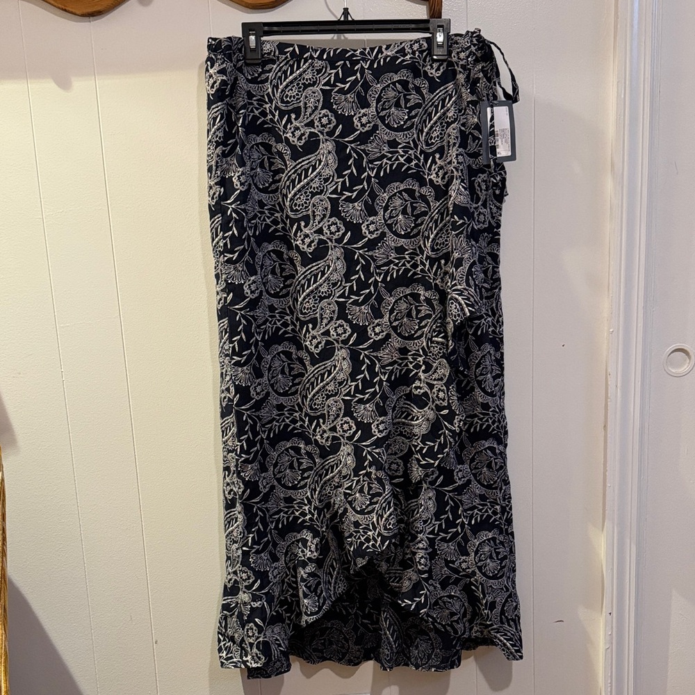 Universal Thread Ruffle Maxi Wrap Skirt - Picture 4 of 6